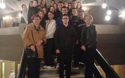 КОЗАРА ПАМТИ